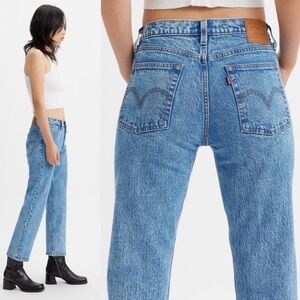 LEVI’S Wedgie Straight Rigid Denim Light Wash Mom Jeans
